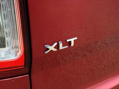 Used 2015 Ford Explorer XLT w/ Equipment Group 202B image 9