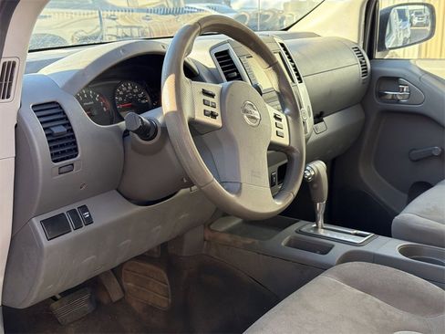 Used 2019 Nissan Frontier S image 6