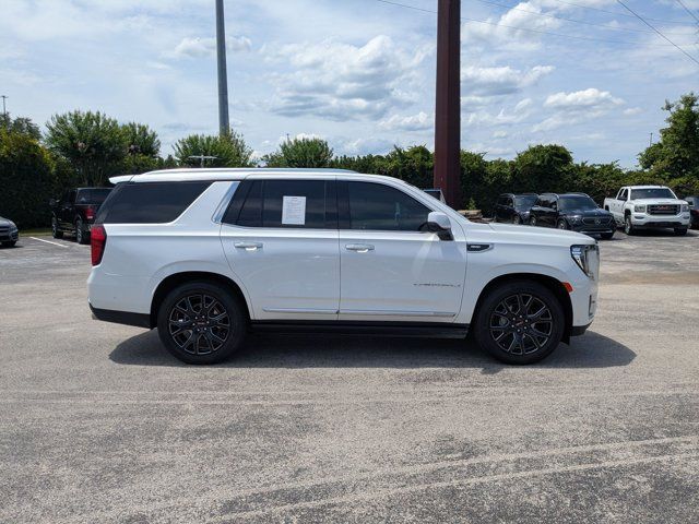 Used 2024 GMC Yukon Denali w/ Advanced Technology Package AWD/4WD image 4