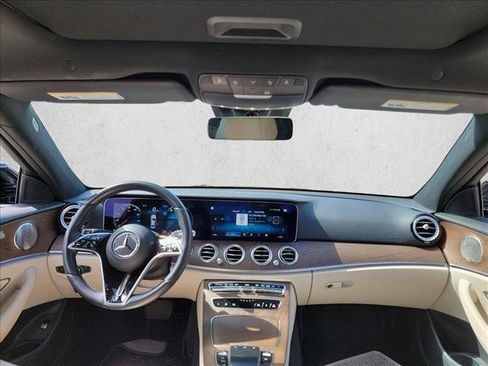 Used 2022 Mercedes-Benz E 350 Sedan image 17