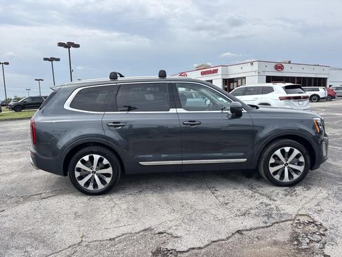 Used 2022 Kia Telluride EX w/ EX Premium Package FWD image 8