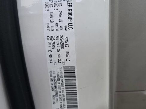 Used 2010 Chrysler Town & Country Touring Plus image 39