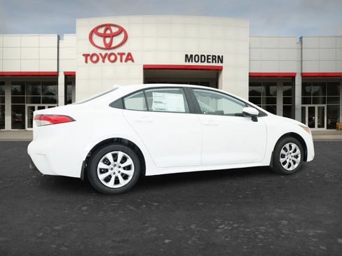 New 2026 Toyota Corolla LE image 2