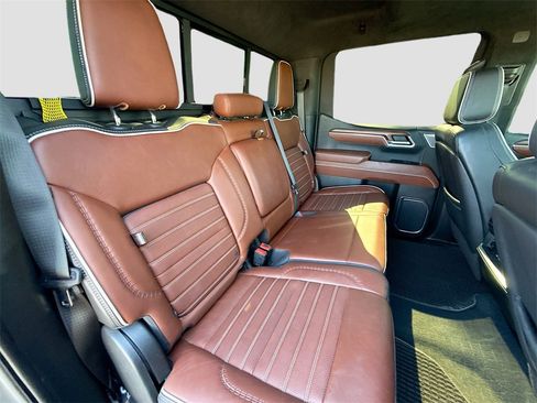 Used 2023 GMC Sierra 1500 Denali Ultimate image 29