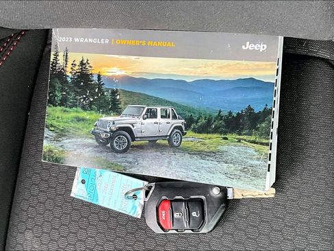 Used 2023 Jeep Wrangler Unlimited Rubicon AWD/4WD image 32