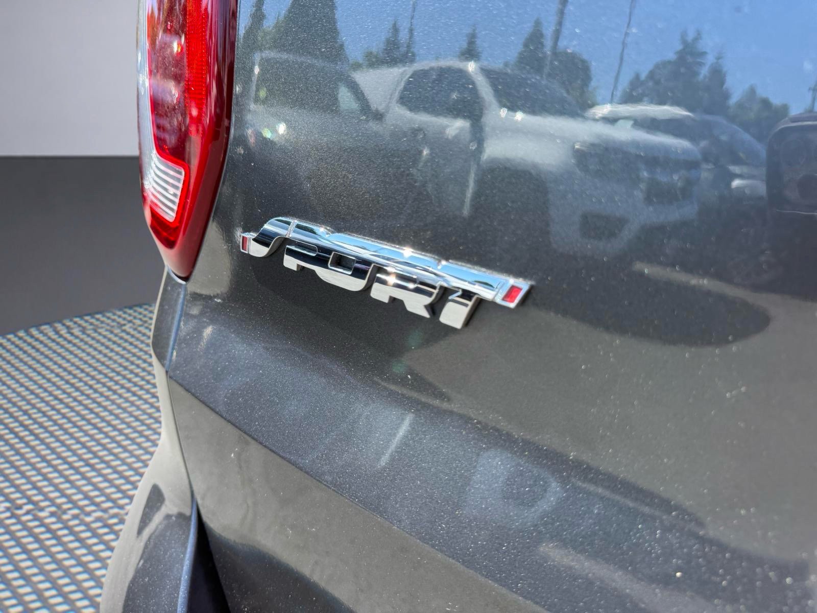 Used 2018 Ford Explorer Sport w/ Equipment Group 401A AWD/4WD image 6