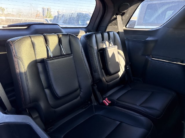 Used 2016 Ford Explorer Sport AWD/4WD image 17