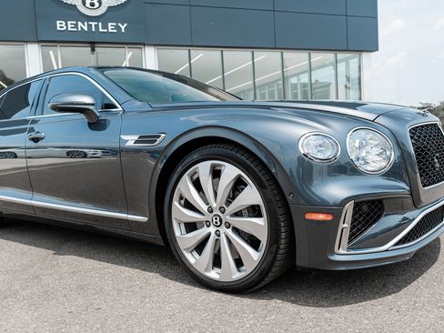 Certified 2026 Bentley Flying Spur Plug-In Hybrid AWD/4WD image 18