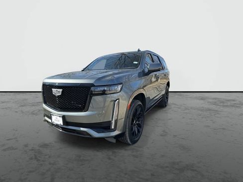 Used 2024 Cadillac Escalade Sport Platinum w/ LPO, ONYX Package image 3