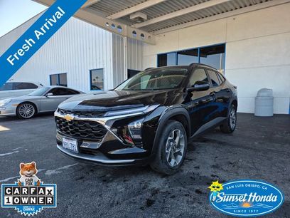 Used 2025 Chevrolet Trax LT
