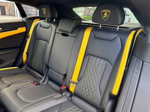 Used 2025 Lamborghini Urus S AWD/4WD image 20