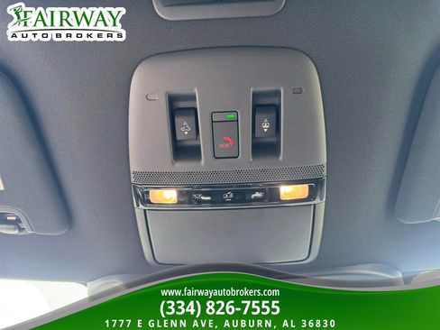 Used 2025 Nissan Armada PRO-4X w/ Pro-4X Premium Package AWD/4WD image 25
