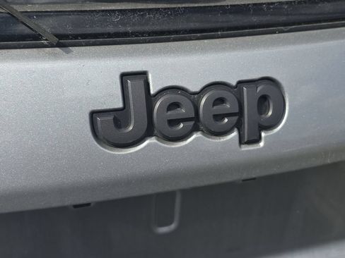 Used 2022 Jeep Compass High Altitude AWD/4WD image 11