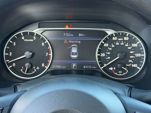 Used 2025 Nissan Altima 2.5 SV FWD image 8