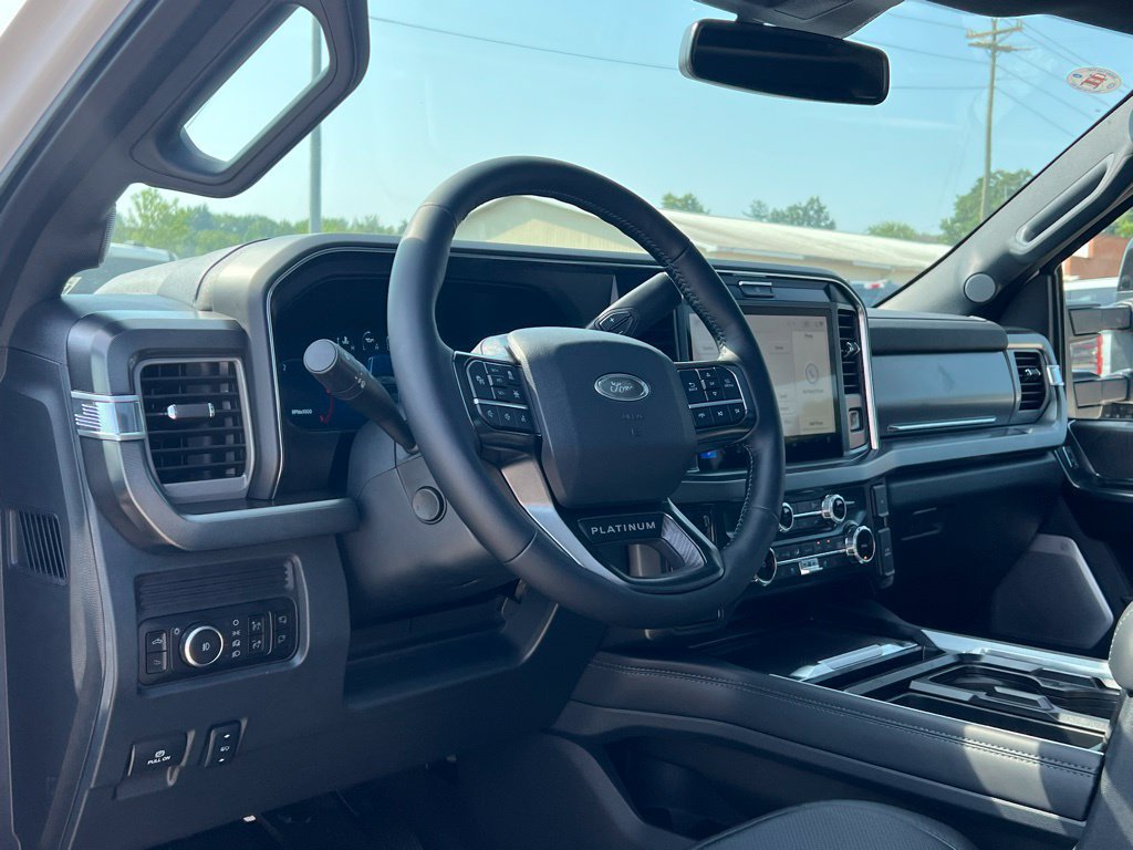 New 2025 Ford F250 Platinum AWD/4WD image 13