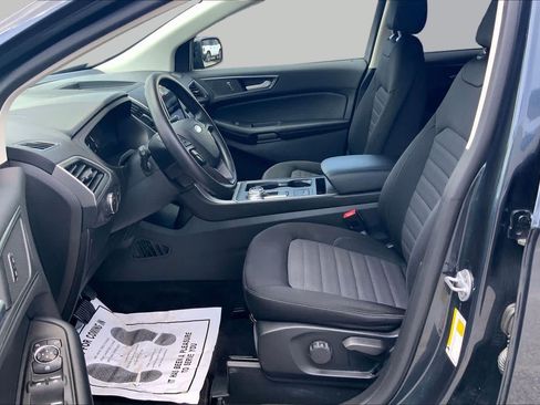 Certified 2022 Ford Edge SE w/ Black Appearance Package AWD/4WD image 8