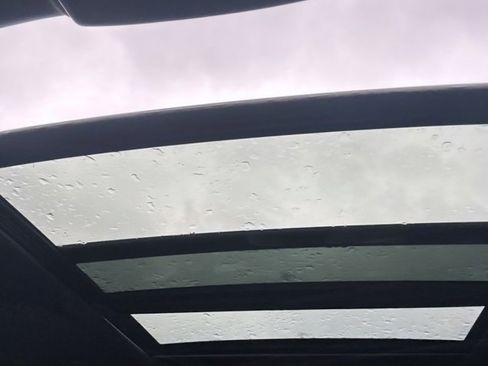 Used 2022 Ford F350 Lariat w/ Tremor Off-Road Package image 19