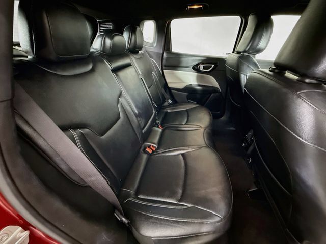 Used 2025 Jeep Compass Limited AWD/4WD image 24