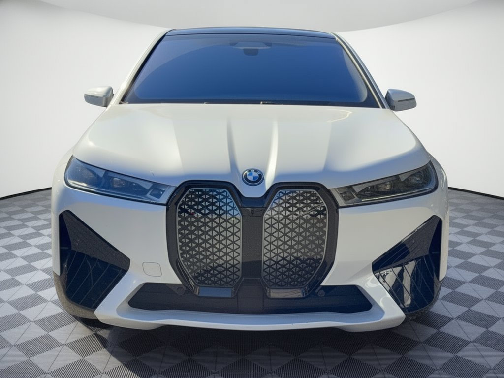 Used 2024 BMW iX xDrive50 w/ Premium Package AWD/4WD image 6