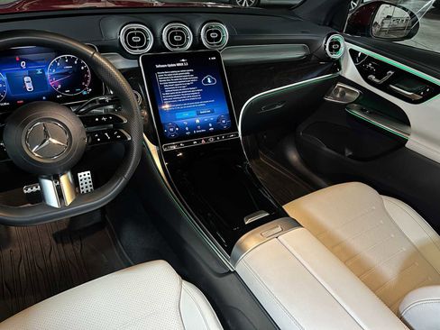 Certified 2025 Mercedes-Benz GLC 300 4MATIC image 42