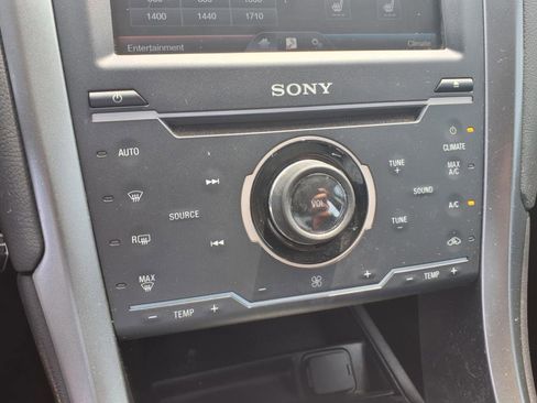 Used 2014 Ford Fusion Titanium image 7