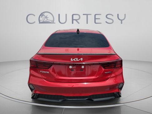 Used 2024 Kia Forte GT-Line w/ GT-Line Premium Package FWD image 2