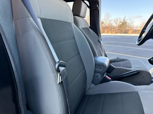 Used 2008 Jeep Wrangler Unlimited X image 21