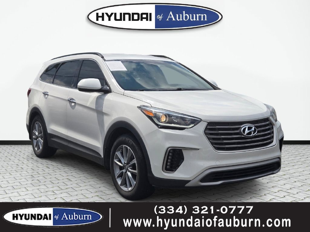 Used 2017 Hyundai Santa Fe SE FWD image 1