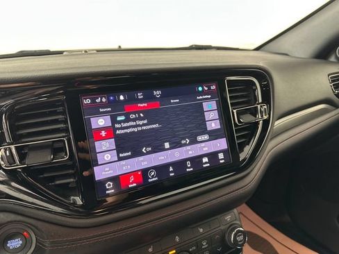 Used 2022 Dodge Durango R/T w/ Blacktop Package AWD/4WD image 10