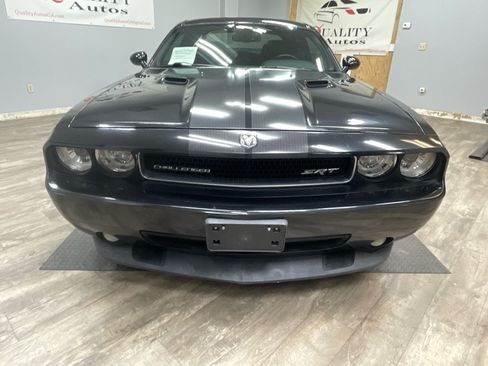 Used 2009 Dodge Challenger SRT8 RWD image 14