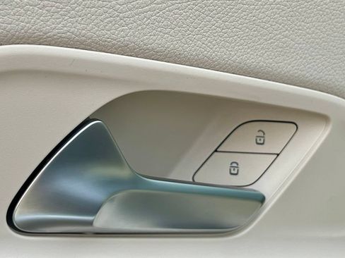 Certified 2023 Mercedes-Benz GLA 250 4MATIC image 39
