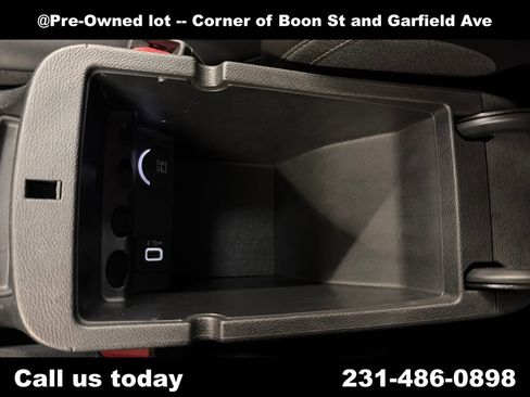 Used 2019 Jeep Cherokee Trailhawk w/ Cold Weather Group image 27