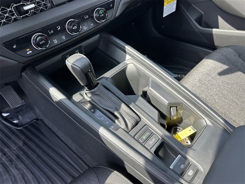 New 2025 Honda Accord SE image 30