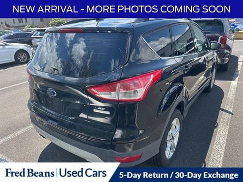 Used 2016 Ford Escape SE w/ Equipment Group 201A FWD image 11