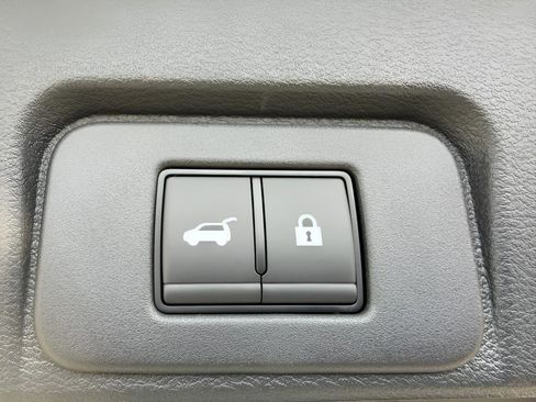 New 2026 Nissan Rogue Platinum image 11