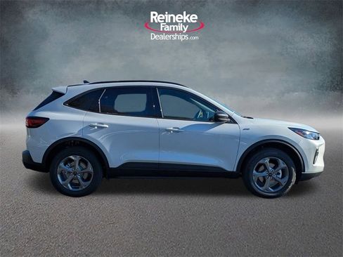 New 2026 Ford Escape ST-Line w/ Tech Pack #1 image 4
