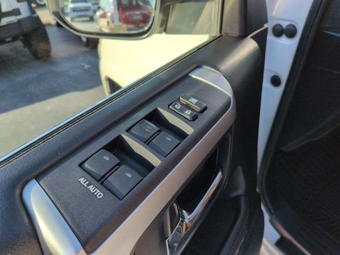 Used 2019 Toyota 4Runner Limited AWD/4WD image 11