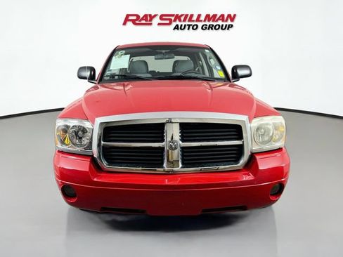 Used 2007 Dodge Dakota SLT w/ Trailer Tow Group AWD/4WD image 2