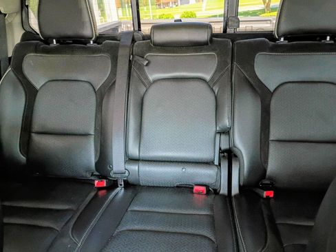 Used 2022 RAM 1500 Laramie RWD image 9