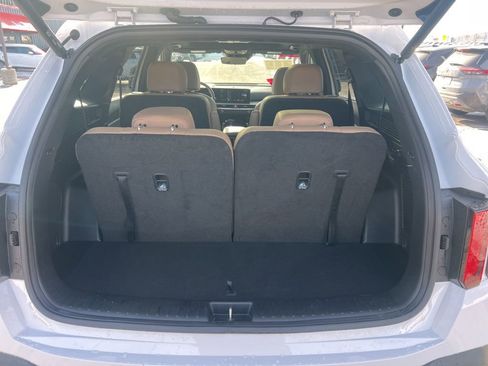 Certified 2025 Kia Sorento SX Prestige w/ Olive Brown Leather Package image 12