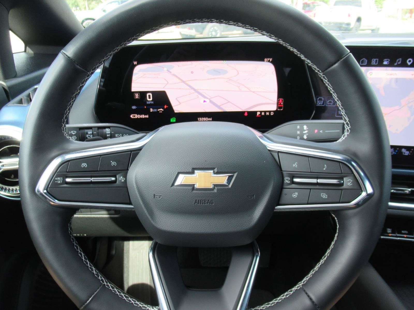 Used 2024 Chevrolet Equinox EV LT FWD image 23