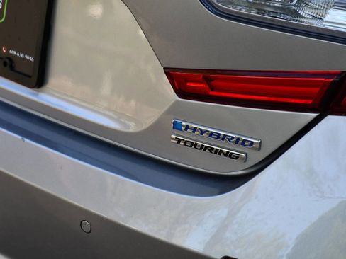 Used 2019 Honda Accord Touring image 7
