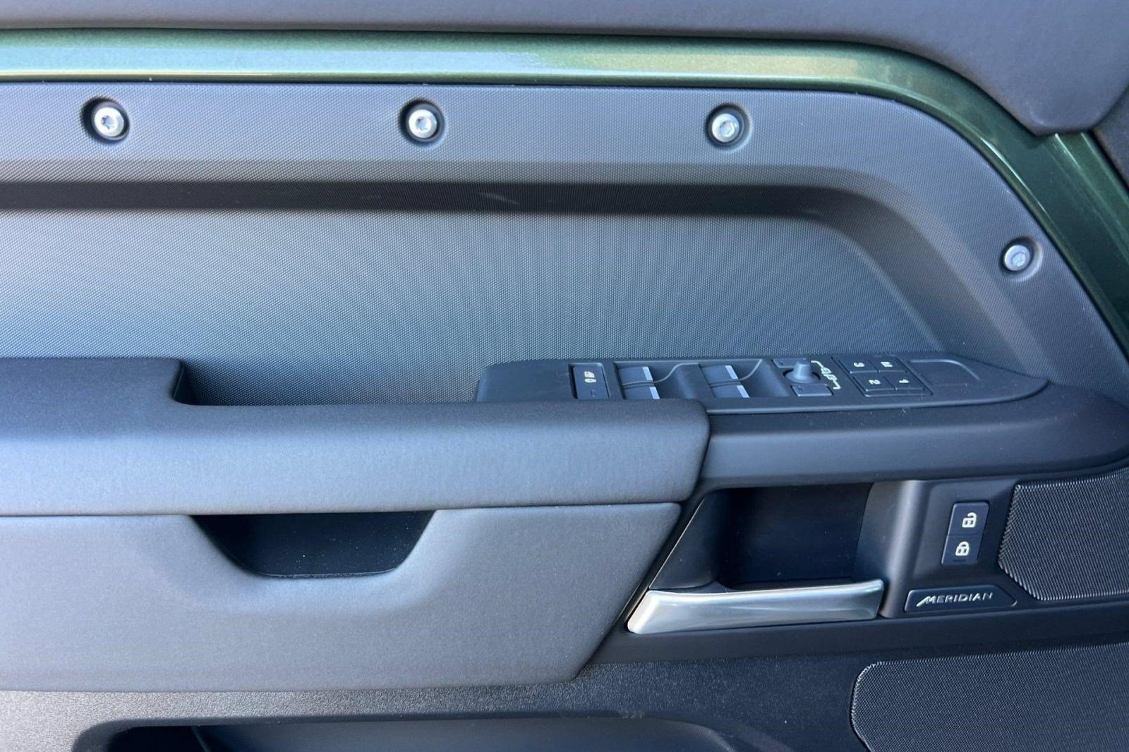 New 2026 Land Rover Defender 110 S AWD/4WD image 13