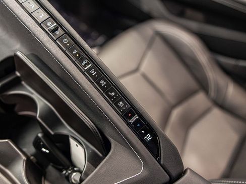 Used 2023 Chevrolet Corvette Stingray Preferred Cpe w/ 2LT image 28