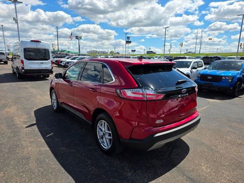 Used 2024 Ford Edge SEL w/ Convenience Package AWD/4WD image 4