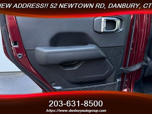 Used 2021 Jeep Wrangler Unlimited Sahara AWD/4WD image 29