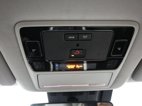 Certified 2024 Toyota Grand Highlander AWD image 17