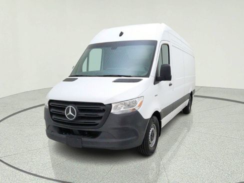Used 2024 Mercedes-Benz eSprinter 170 Cargo image 2