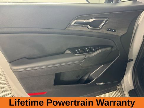 Used 2023 Kia Sportage X-Pro image 10