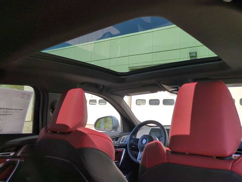 Used 2025 BMW X2 xDrive28i w/ Convenience Package image 23